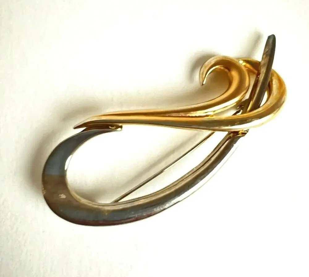 Modern Swirl Brooch Pin Costume Jewelry Gold Metal Lapel Pin Unisex Career 3